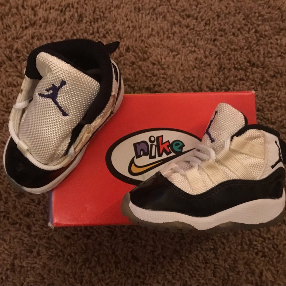 Deadstock 1995 Toddler Air Jordan 11 ‘Concord’